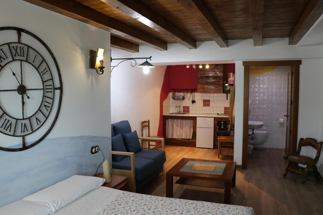 Apartamentos Rurales Casa Lafuente Luquiano Extérieur photo