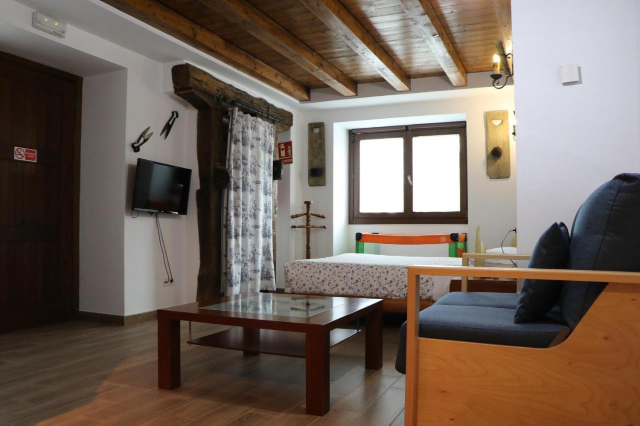 Apartamentos Rurales Casa Lafuente Luquiano Extérieur photo