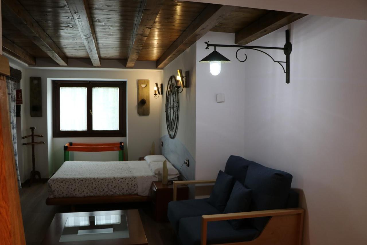 Apartamentos Rurales Casa Lafuente Luquiano Extérieur photo
